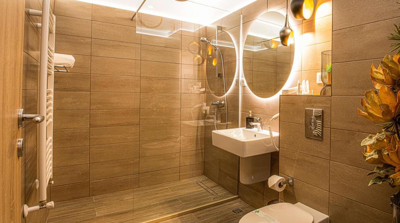 Apartment Alios Lux Braşov Buitenkant foto
