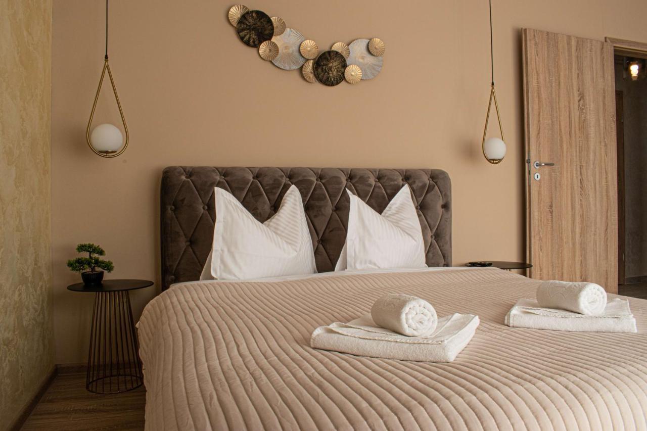 Apartment Alios Lux Braşov Buitenkant foto